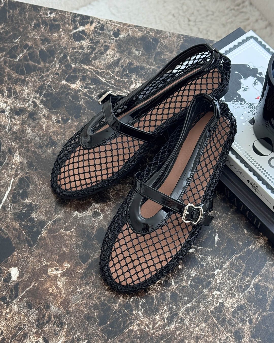 Damskie płaskie buty Mary Jane z siateczki