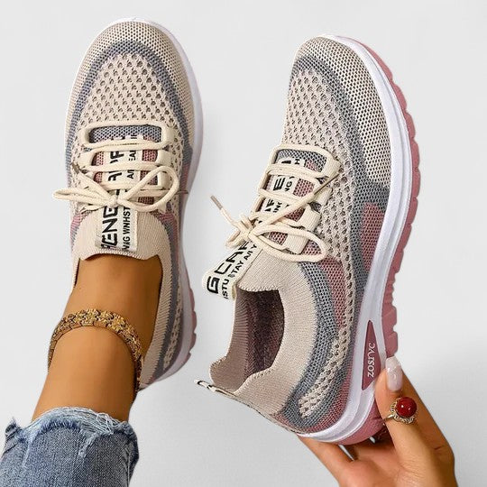Sneakers da donna traspiranti in mesh con lacci
