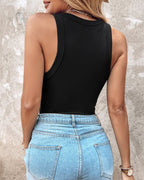 Ribbet tanktop til kvinder med indbygget bh