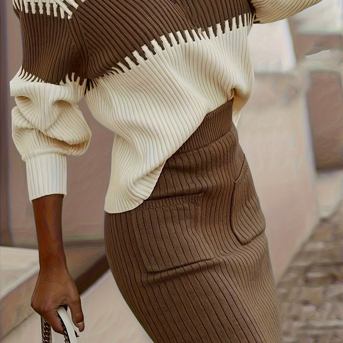 Ensemble pull en maille côtelée et jupe midi pour femme