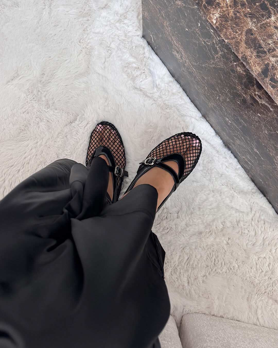 Damskie płaskie buty Mary Jane z siateczki