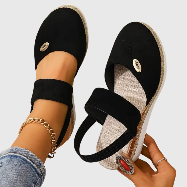 Damskie espadryle na płaskiej podeszwie ze zapięciem na pięcie