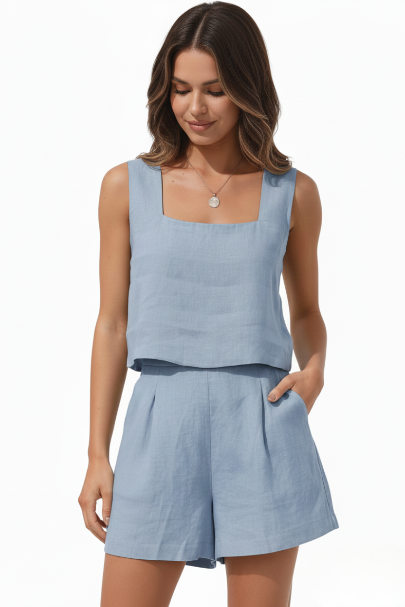 Ensemble femme avec haut sans manches et short tailleur