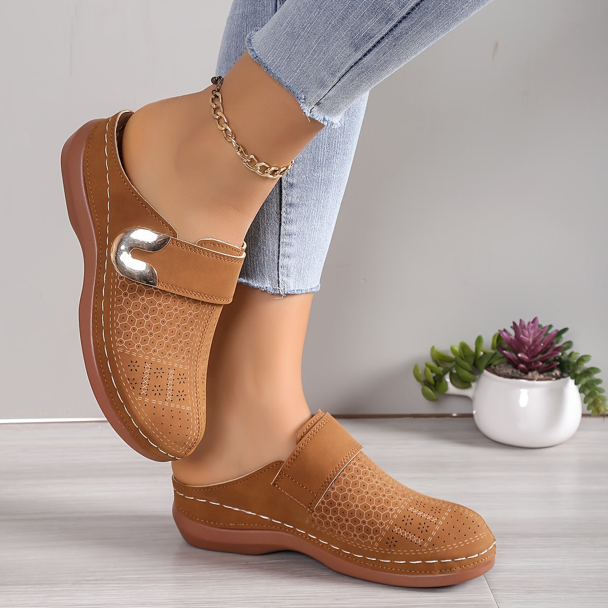 Women's Perforated Mule Shoes with Closed Toe for Everyday Comfort