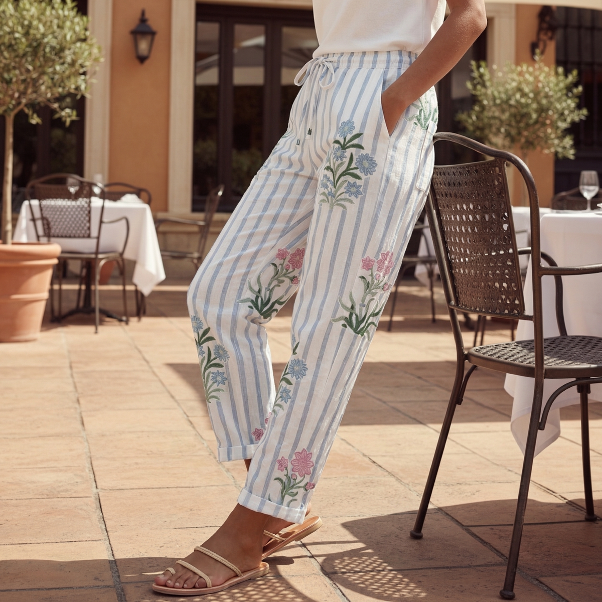 Pantalon décontracté rayé pour femme avec cordon de serrage