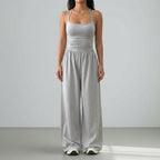 Damen-Jumpsuit mit Trägern und weitem Bein