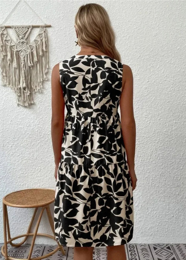 Women's Tropical Leaf Print Dress with Tiered Relaxed Summer Fit