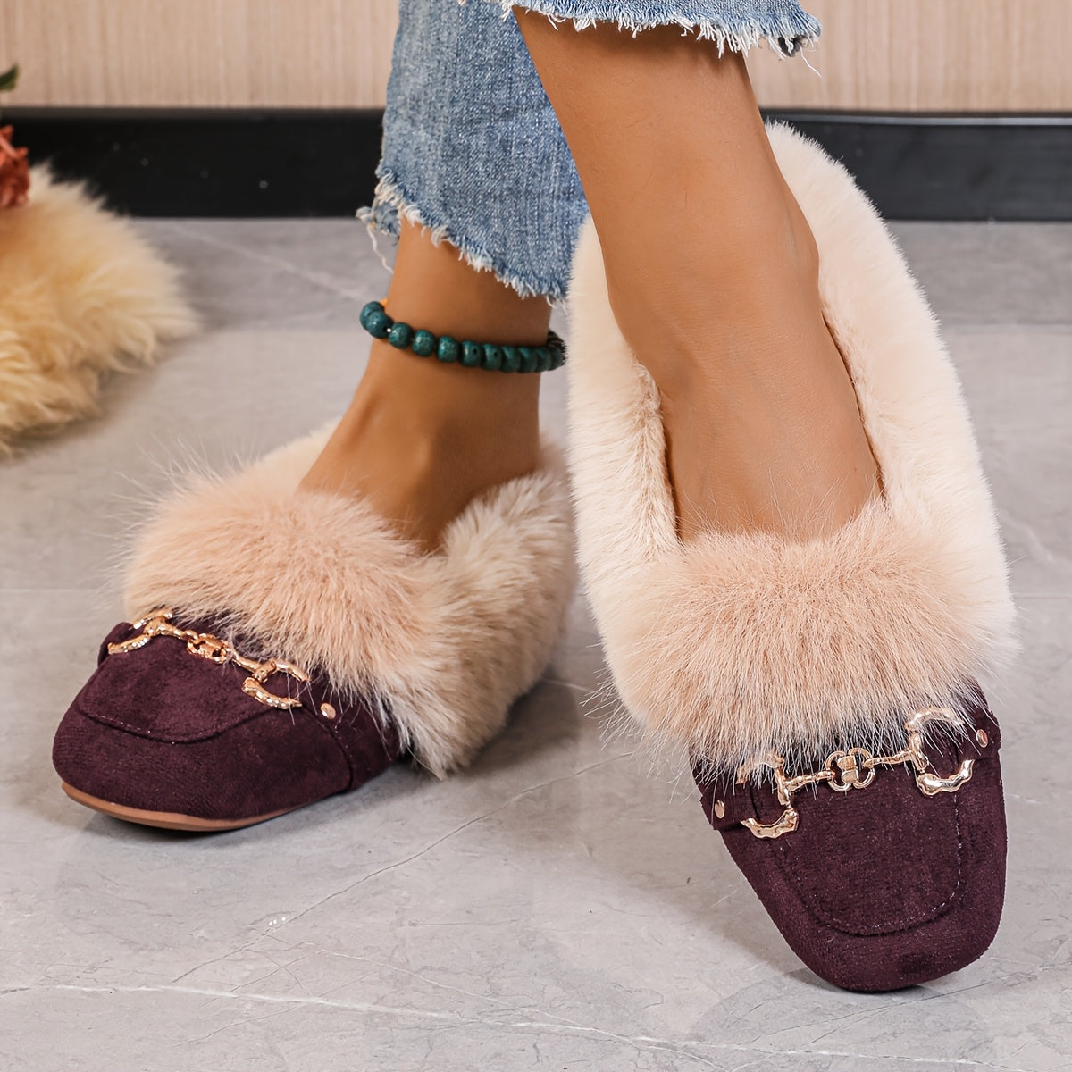 Mules chaussons pour femme bordés de fausse fourrure