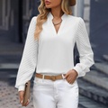Damen Chiffonbluse mit strukturierten Ärmeln und V-Ausschnitt mit Schlitz