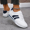 Retro-Sneaker für Damen mit kontrastierenden Schnürsenkeln