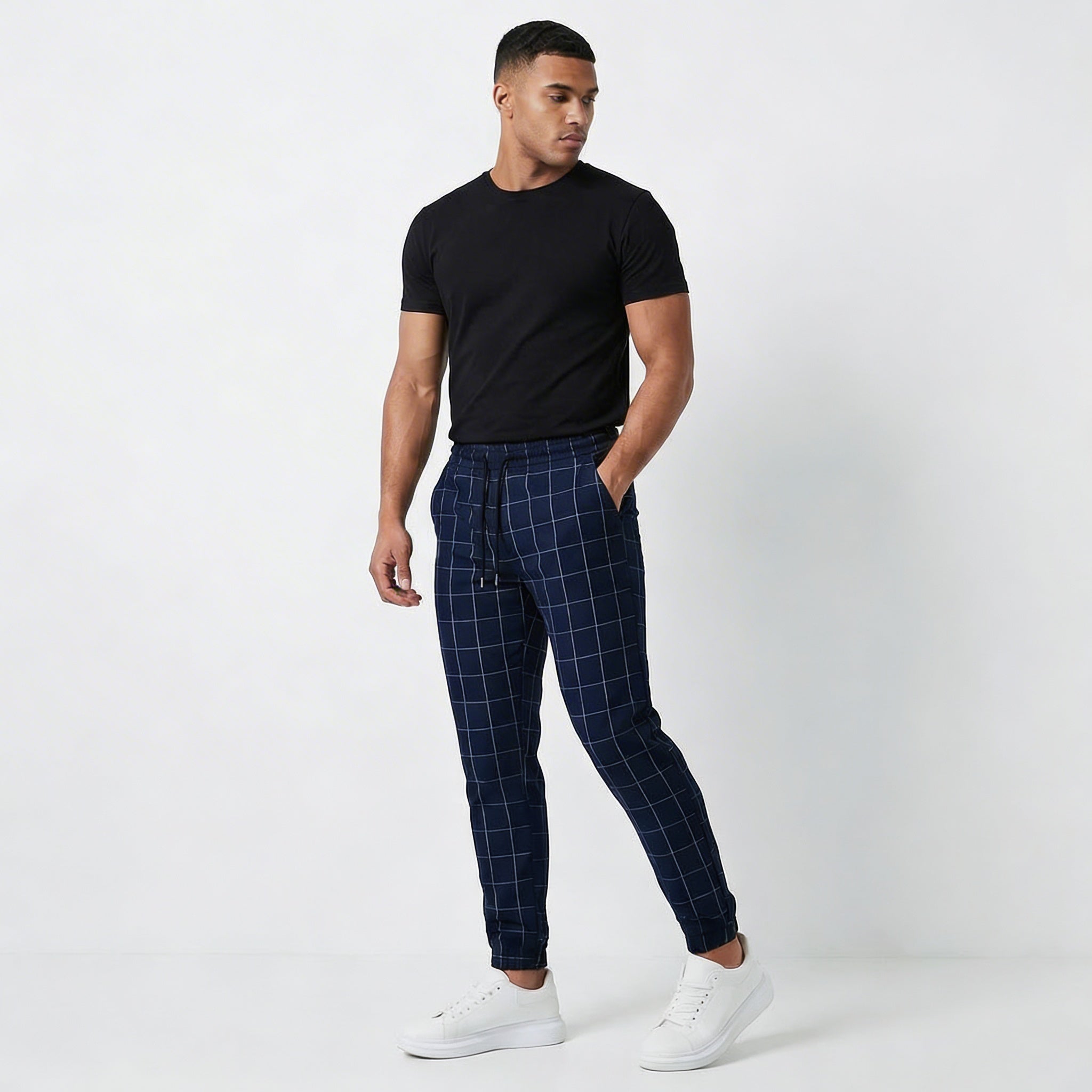 Men’s Lightweight Straight Leg Cargo Trousers