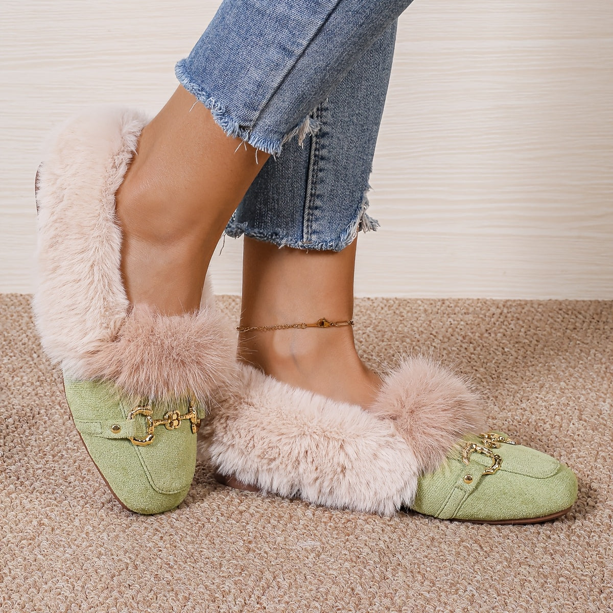 Mules chaussons pour femme bordés de fausse fourrure