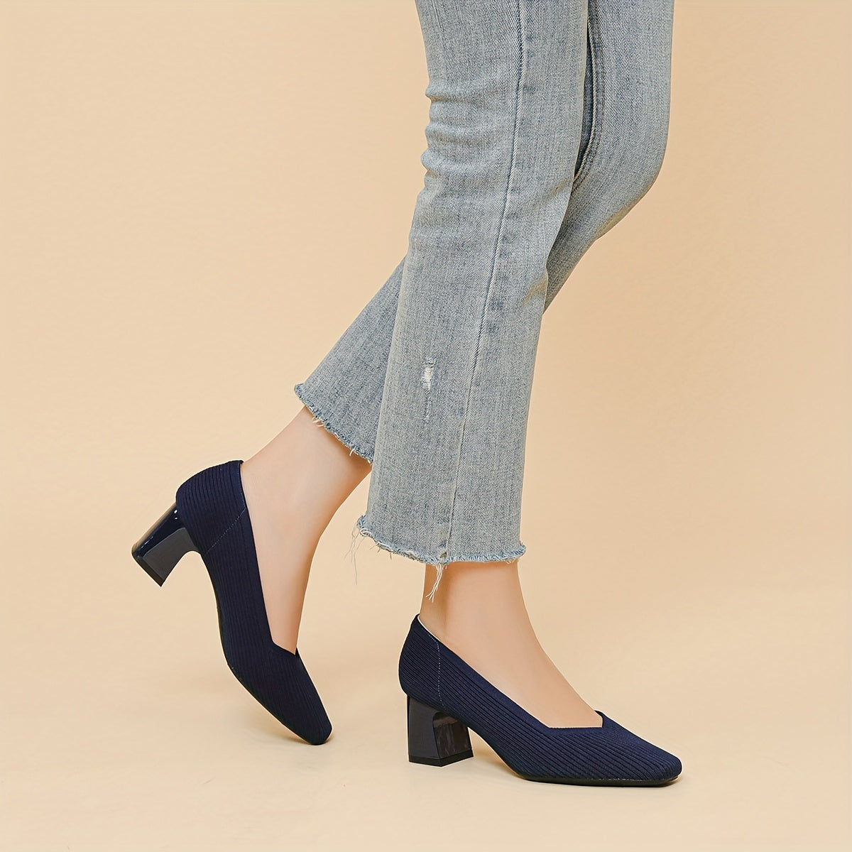 Women's Ribbed Block Heel Pumps
