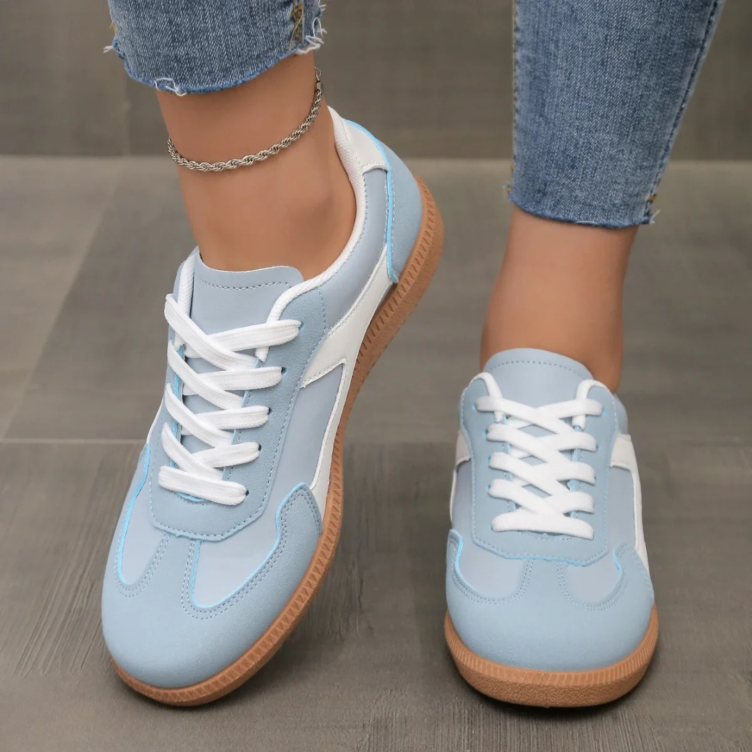Women's Retro Lace-Up Casual Sneakers