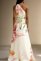 Maxikleid für Damen mit Blumenmuster, Neckholder und Taillenband-Detail