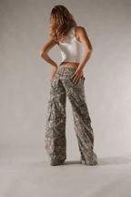 Damen Camouflage Cargo-Hose mit weitem Bein und Utility-Taschen-Design