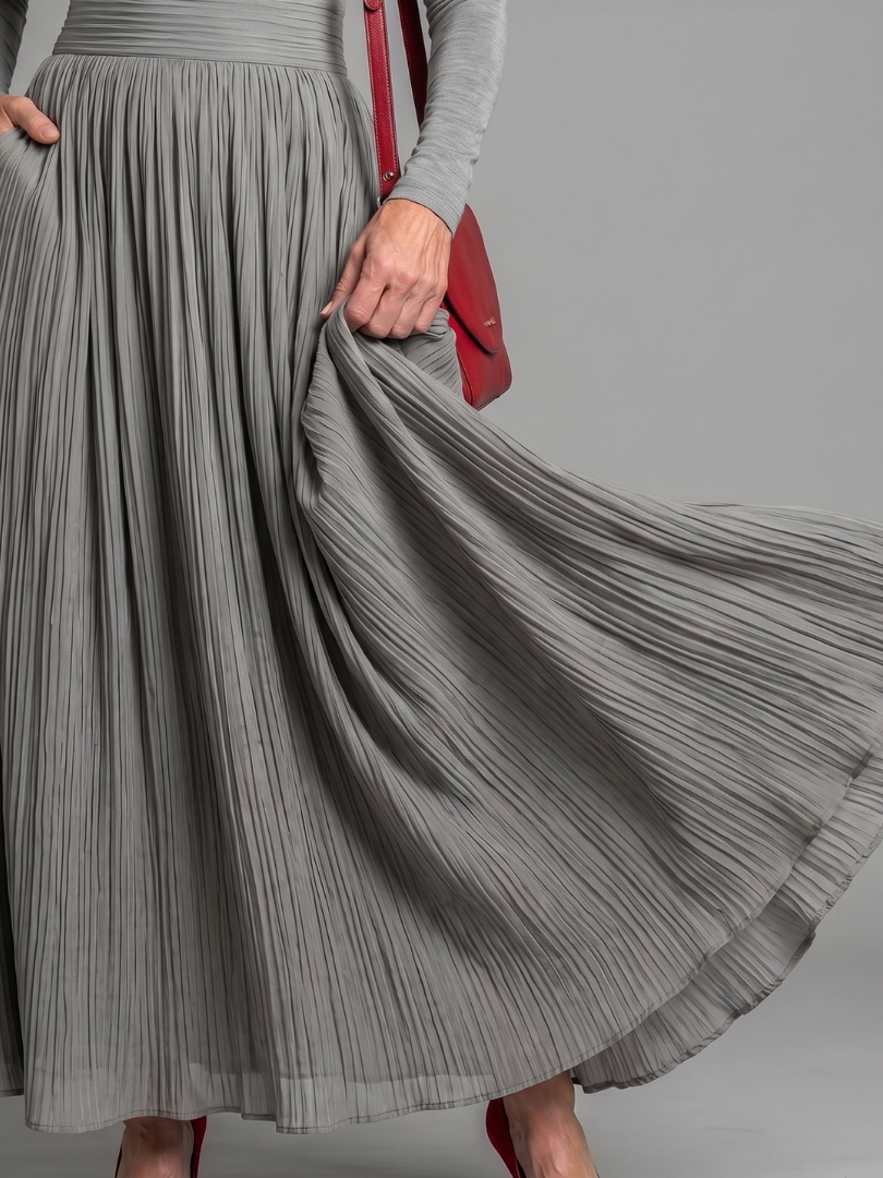 Women’s Turtleneck Pleated Maxi Dress