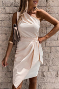 Damen Ein-Schulter-Kleid mit Wickeldetail und eleganter, figurbetonter Passform