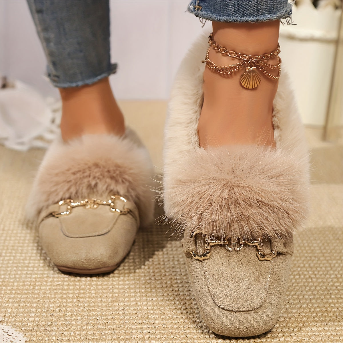 Mules chaussons pour femme bordés de fausse fourrure