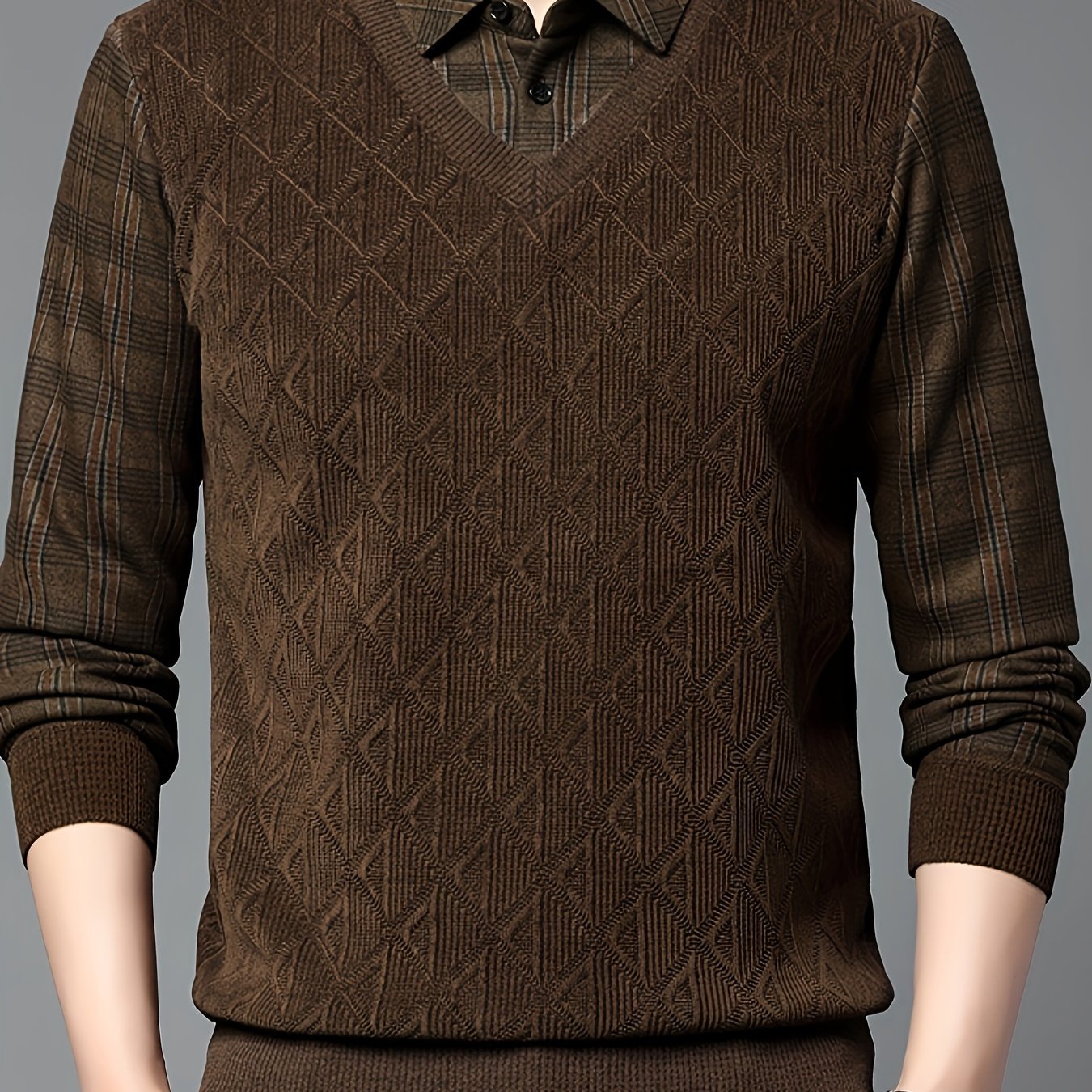 Herren-Strickpullover mit V-Ausschnitt und Lagenlook