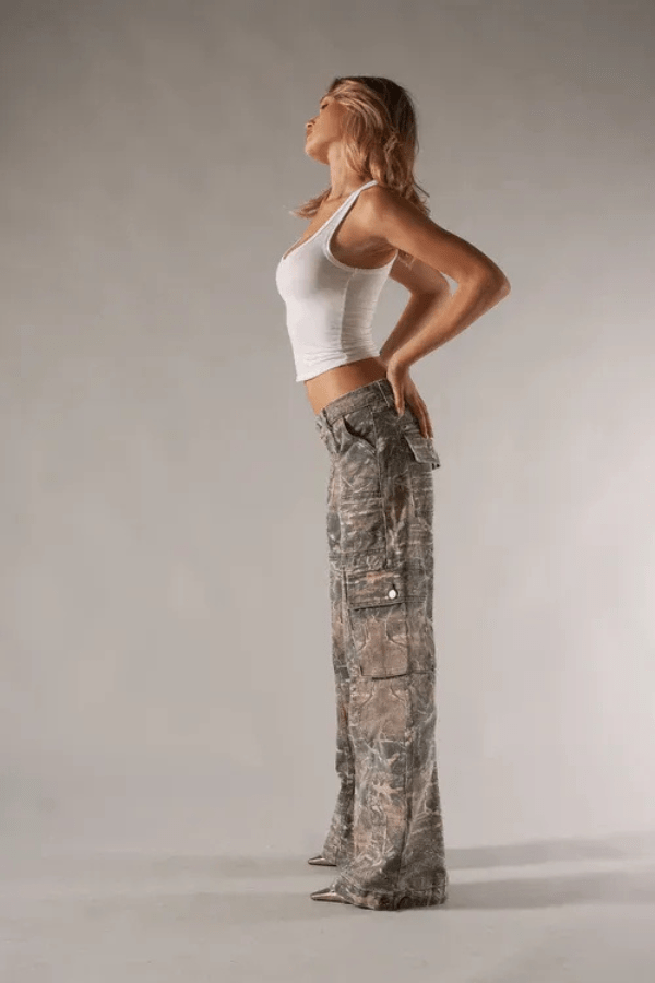 Damen Camouflage Cargo-Hose mit weitem Bein und Utility-Taschen-Design