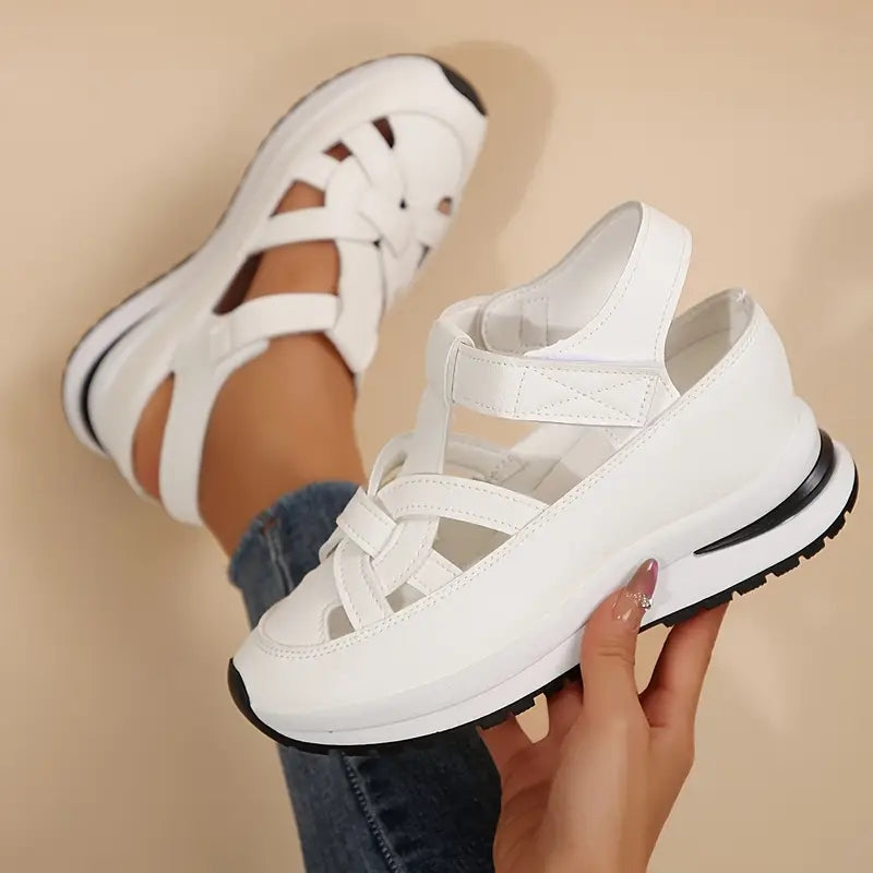 Damen Sandalen mit Ausschnitten und Plateau zum Gehen