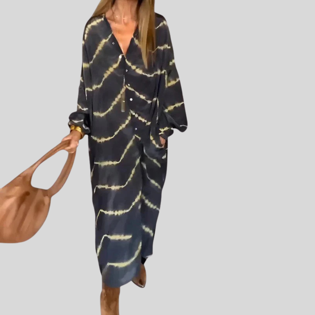 Abito midi da donna ampio con bottoni e motivo tie-dye affrancato