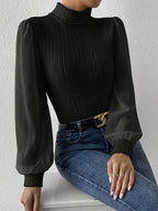 Damen-Rollkragenpullover aus Rippstrick mit kontrastierenden Ärmeln
