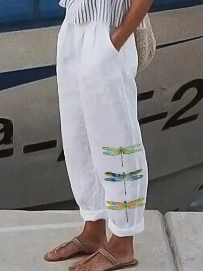 Damenhose mit Libellenmuster und legerem Schnitt