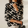 Maglione da donna in maglia geometrica con collo alto finto
