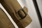 Damen-Trenchcoat mit zweireihiger Knopfleiste und Gürtel
