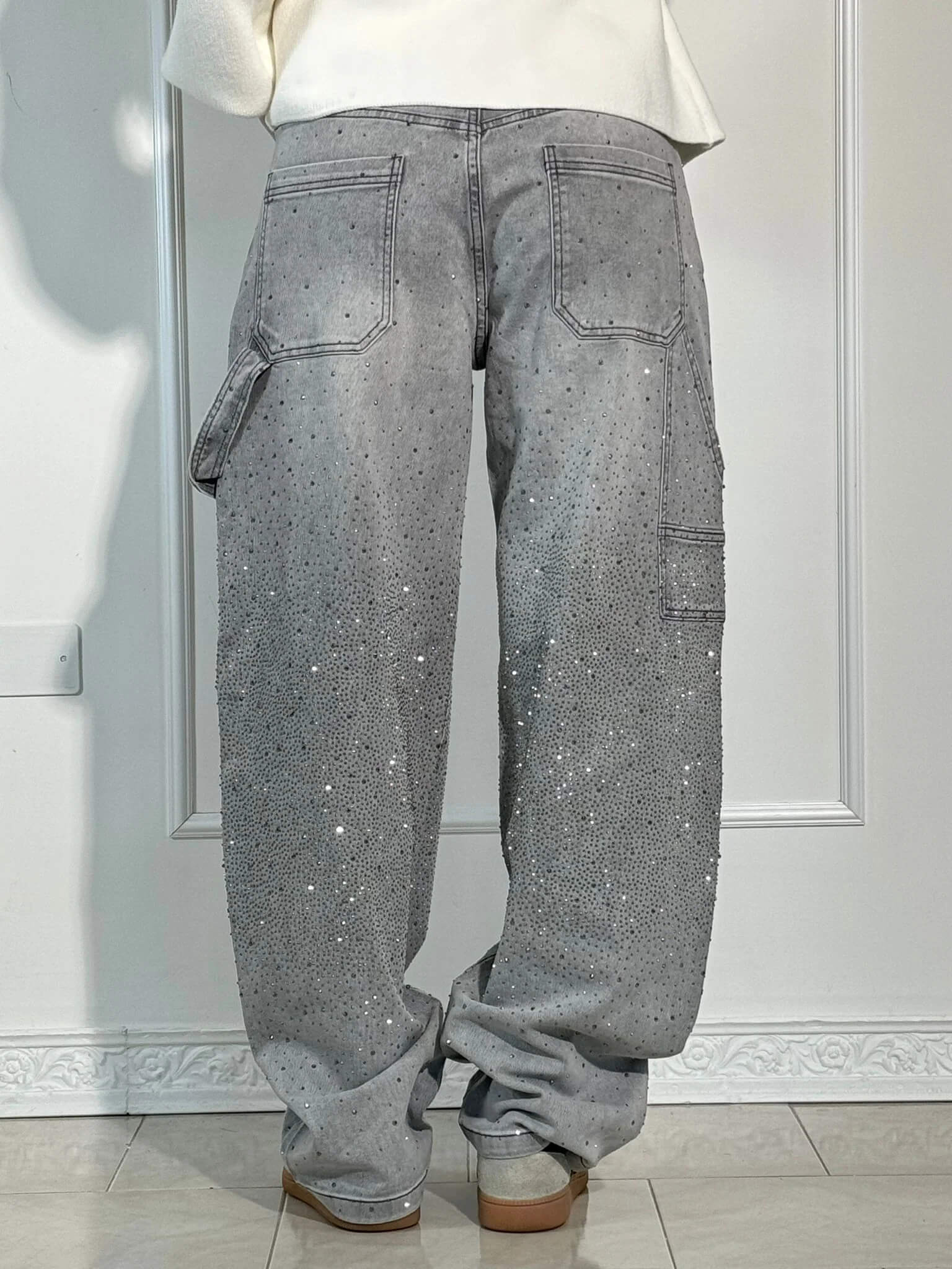 Damen-Jeans mit hohem Bund, geradem Bein und funkelnden Strasssteinen, komplett verziert