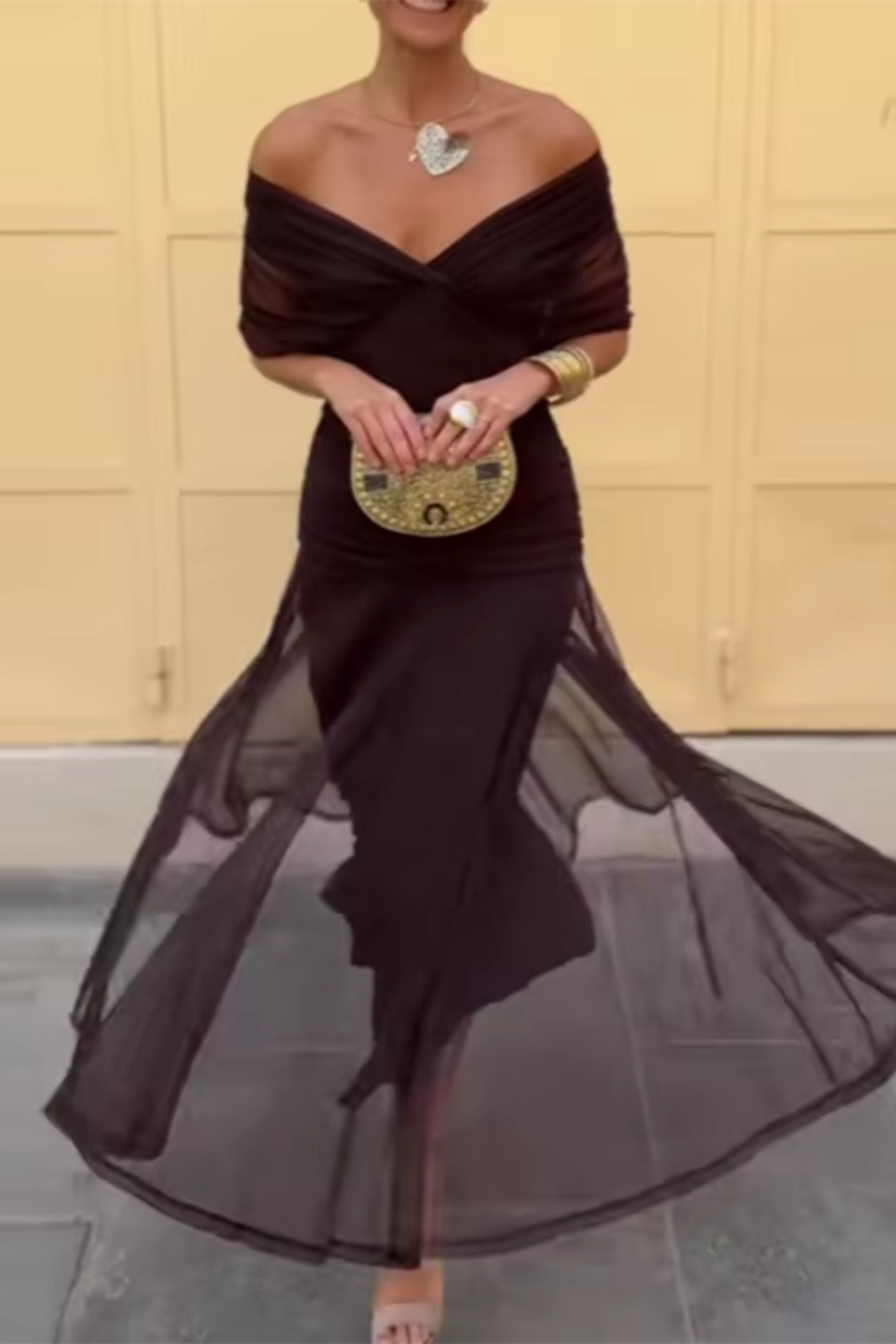 Women's Elegant Maxi Dress with V-Neck and Flowing Draped Sleeves