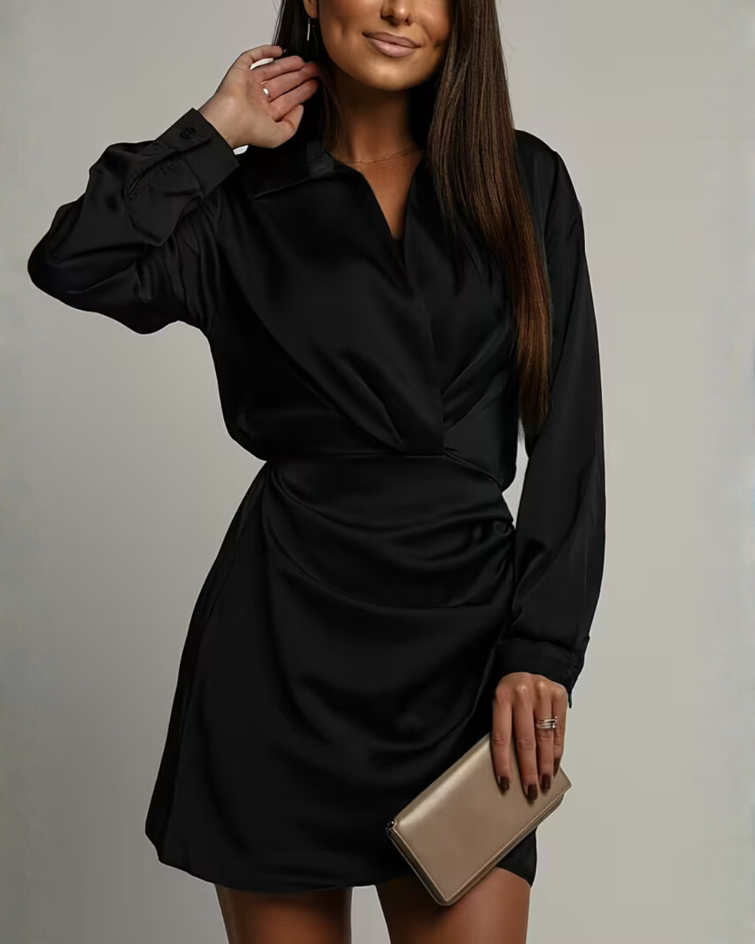 Robe portefeuille courte en satin pour femme