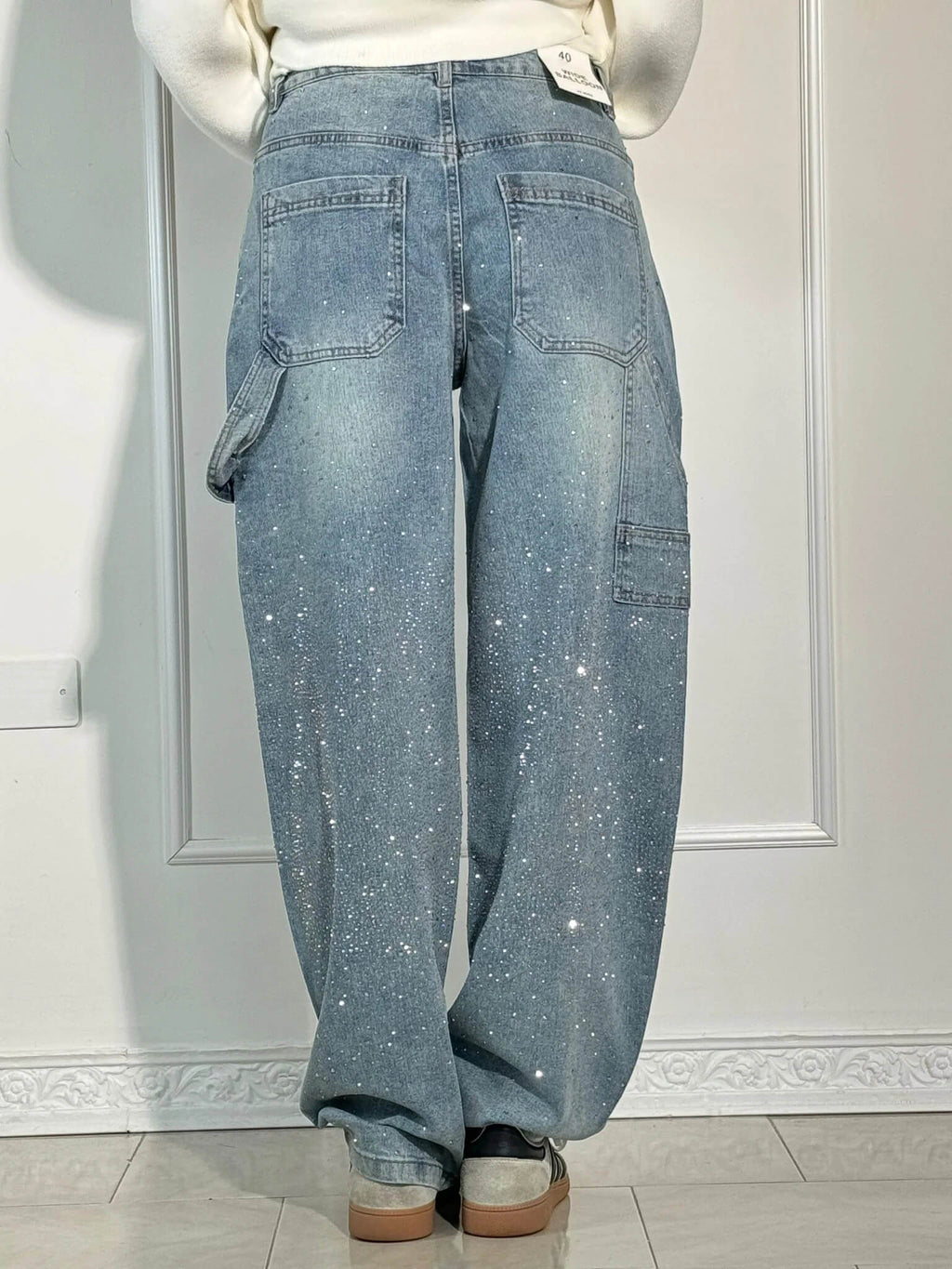 Damen-Jeans mit hohem Bund, geradem Bein und funkelnden Strasssteinen, komplett verziert