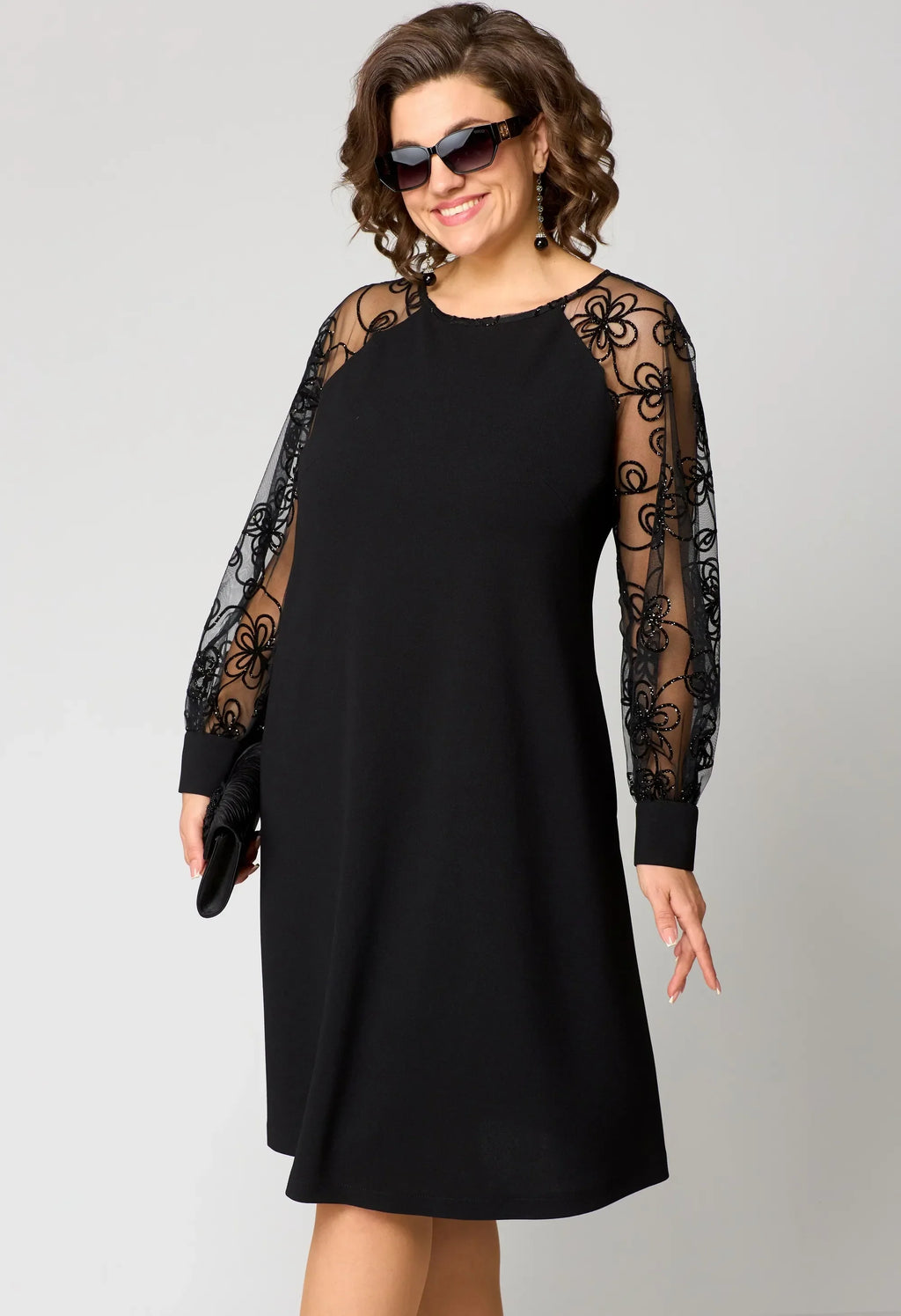 Abito elegante da donna a linea A con maniche in pizzo