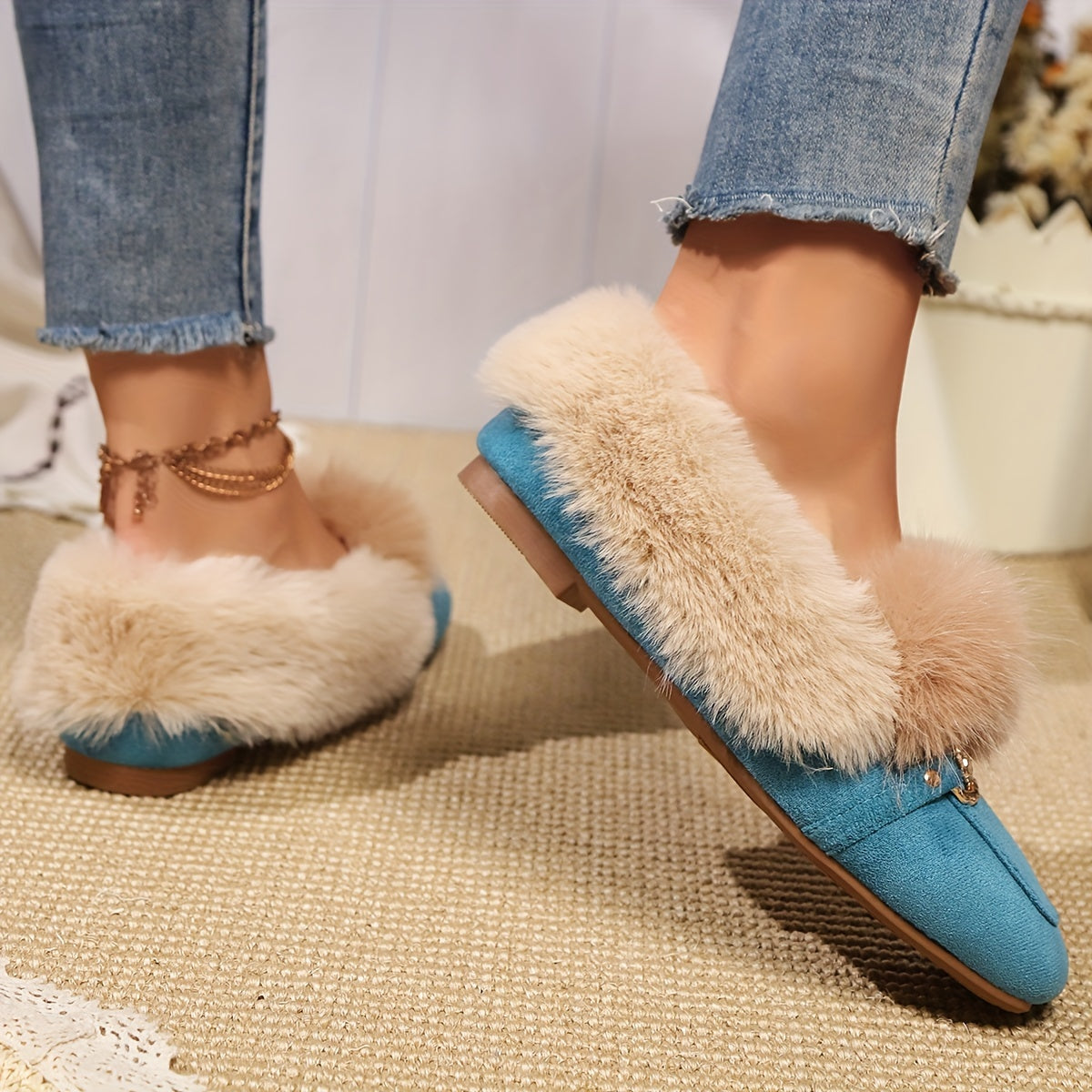 Mules chaussons pour femme bordés de fausse fourrure