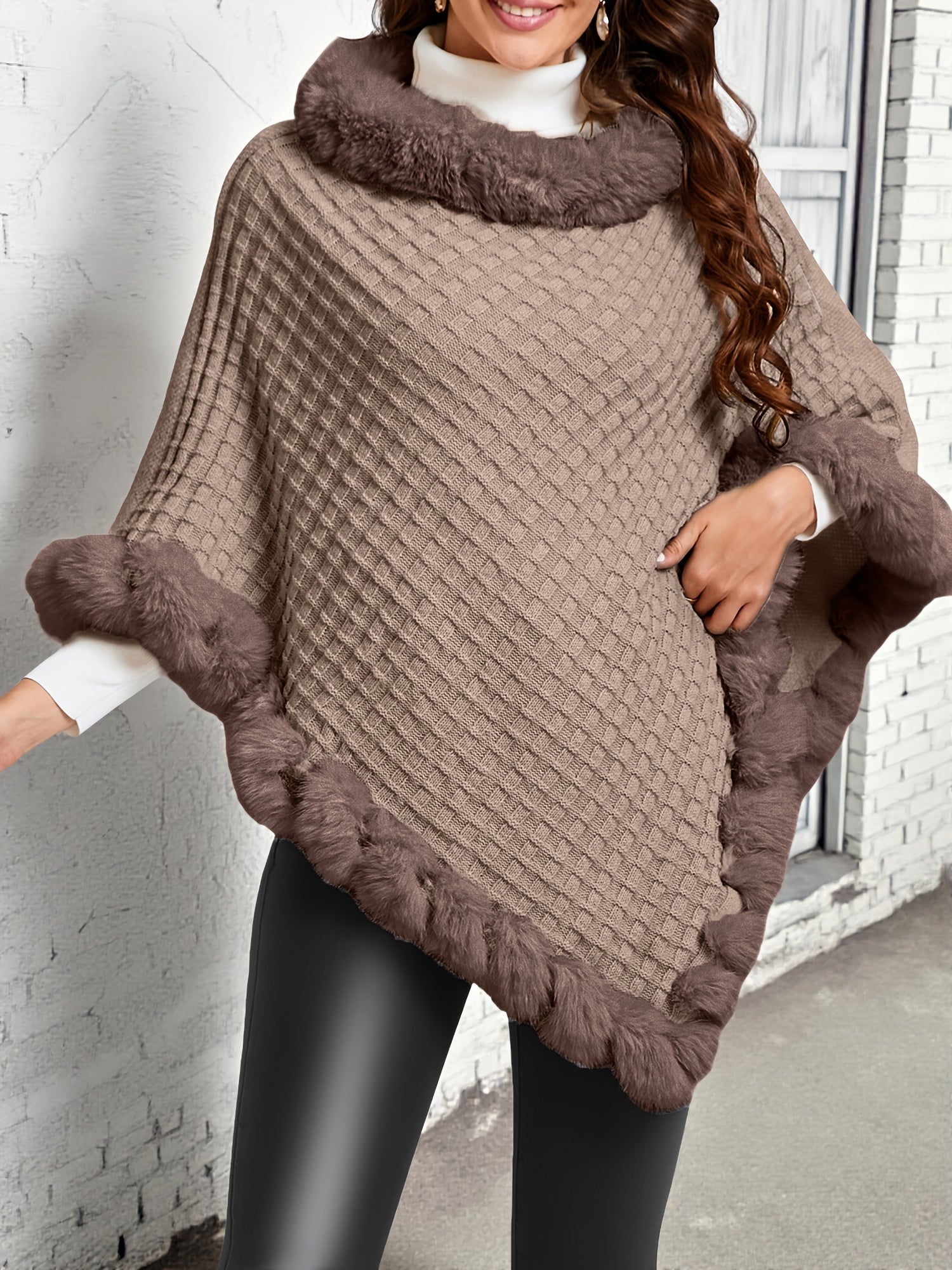 Women’s Faux-Fur Trim Knitted Poncho