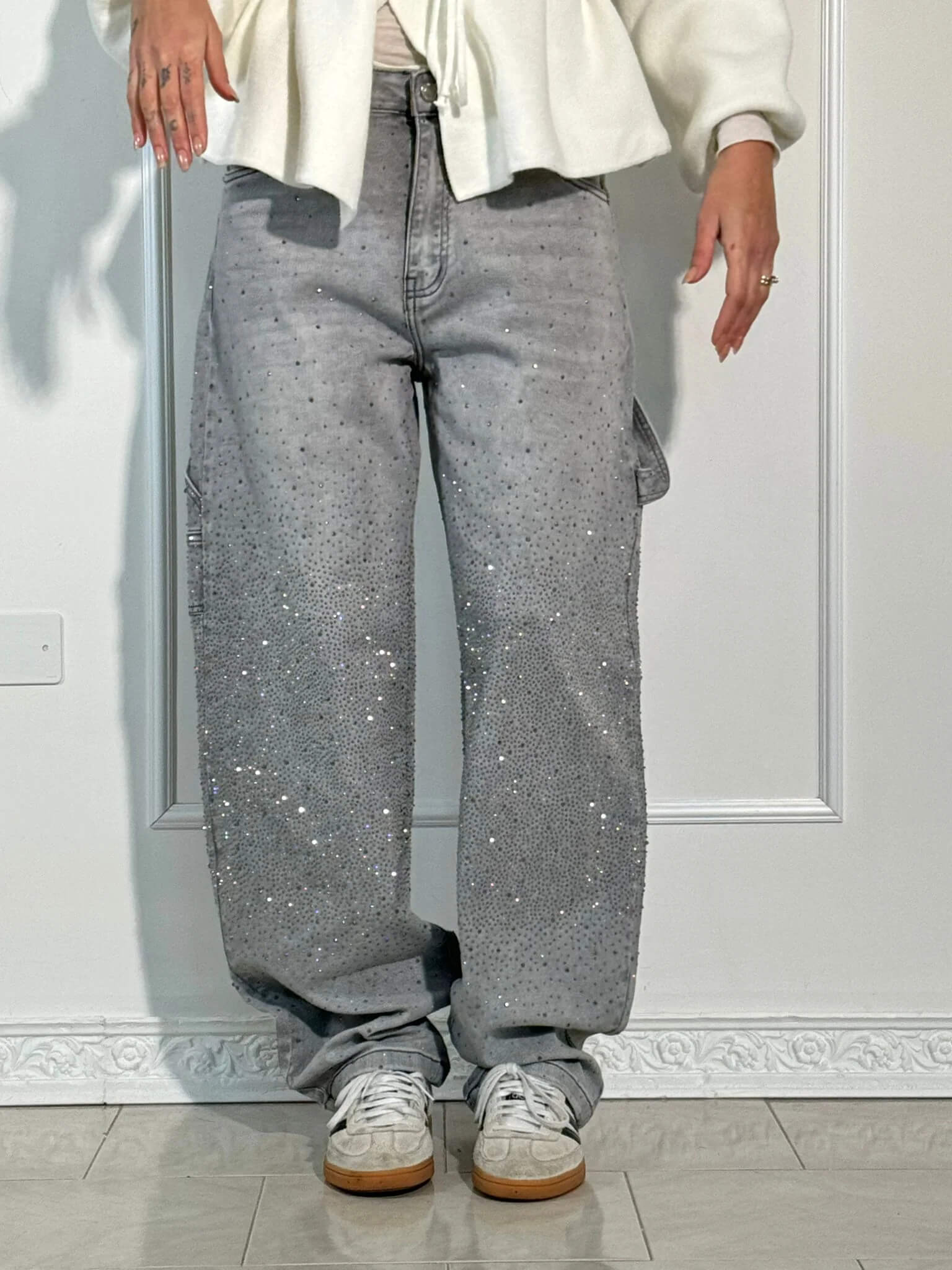 Damen-Jeans mit hohem Bund, geradem Bein und funkelnden Strasssteinen, komplett verziert