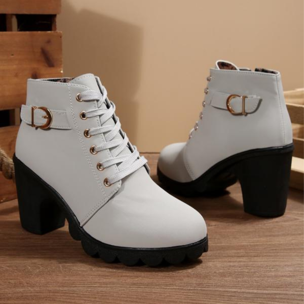 Bottes à talon bloc à lacets pour femmes