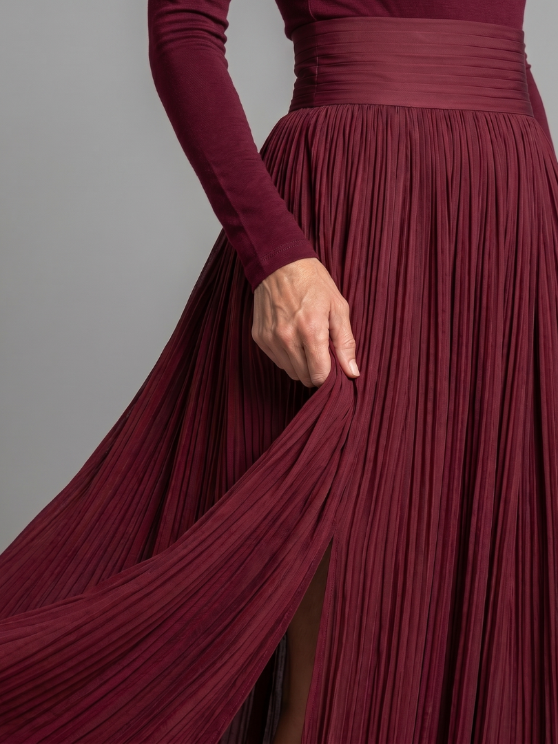Women’s Turtleneck Pleated Maxi Dress