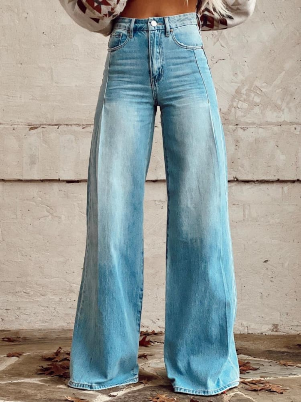 Jeans da donna a vita alta e gamba larga