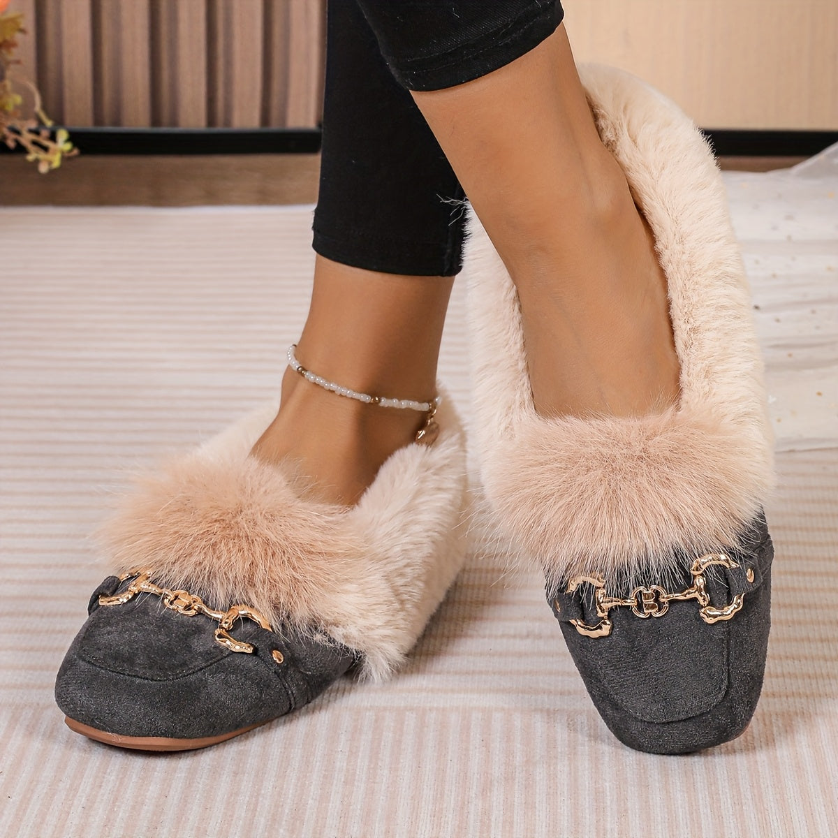 Mules chaussons pour femme bordés de fausse fourrure