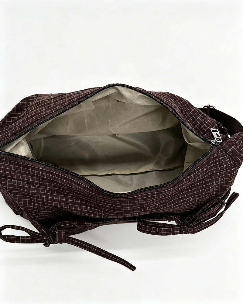Damen-Schultertasche mit Karomuster und mehreren Fächern