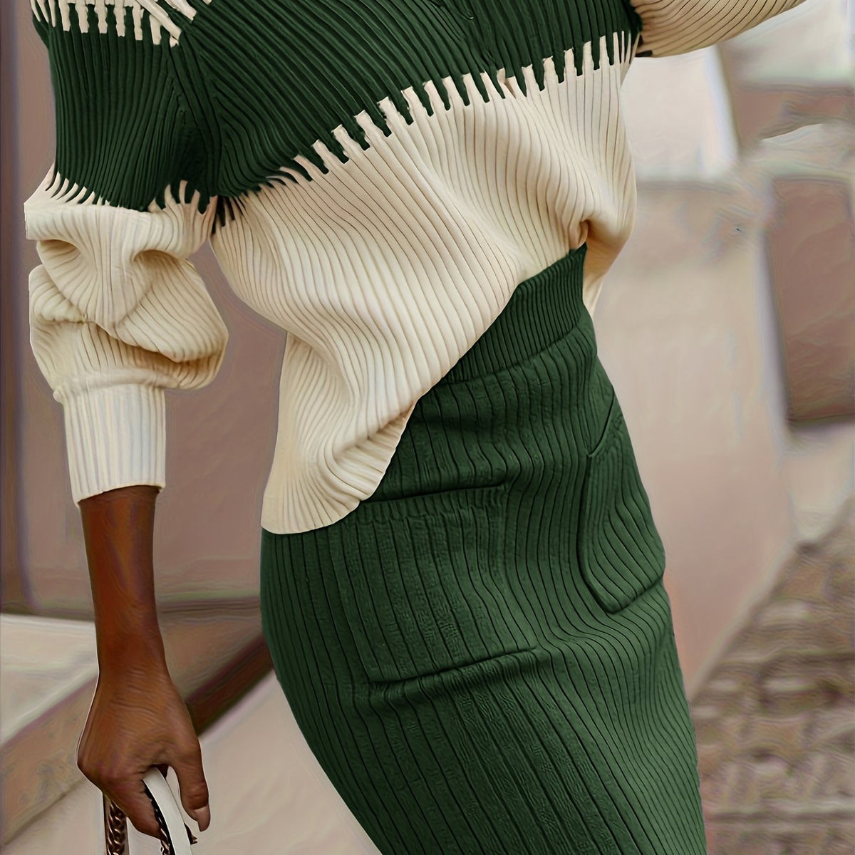 Ensemble pull en maille côtelée et jupe midi pour femme