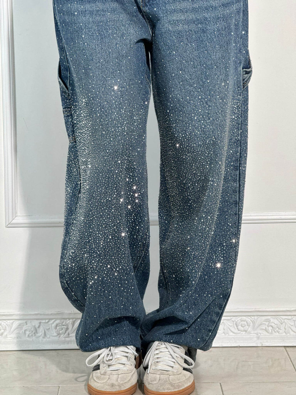 Damen-Jeans mit hohem Bund, geradem Bein und funkelnden Strasssteinen, komplett verziert