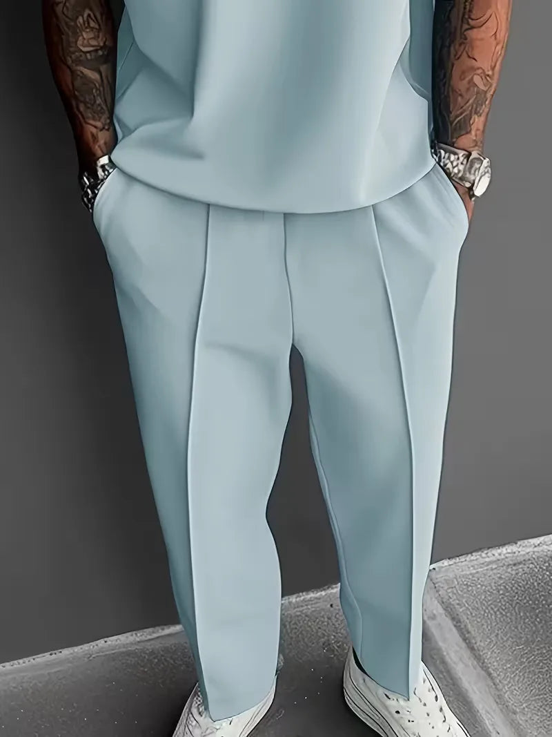 Herren Smart-Casual-Zweiteiler mit Poloshirt und geraden Hosenbeinen