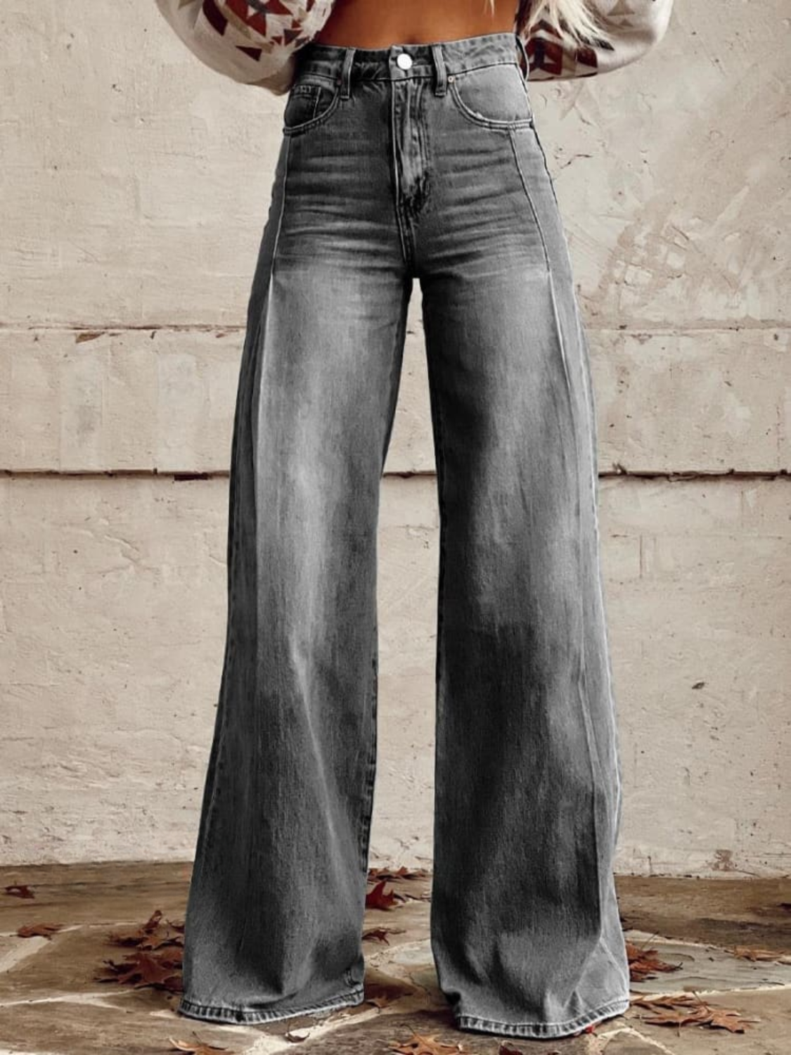 Dambyxor i jeans med hög midja och vida ben