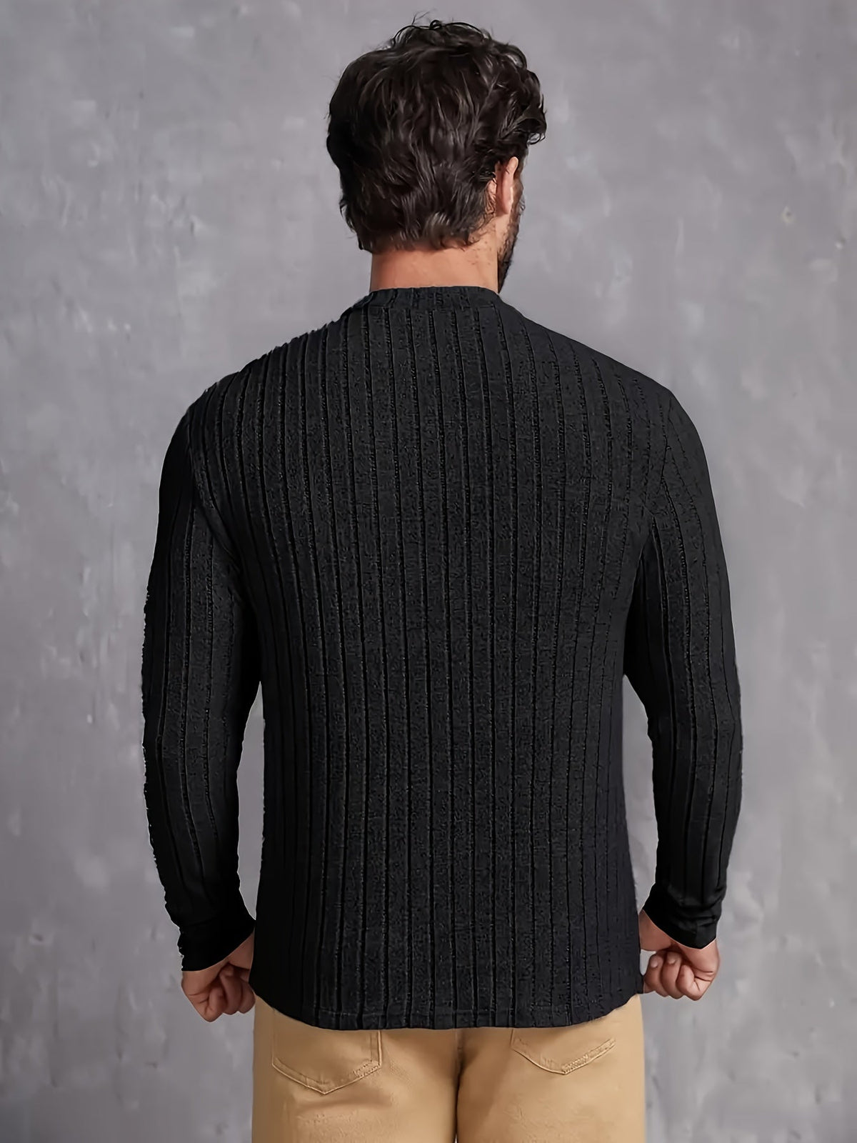 Maglione da uomo a coste con scollo girocollo