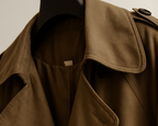 Damen-Trenchcoat mit zweireihiger Knopfleiste und Gürtel